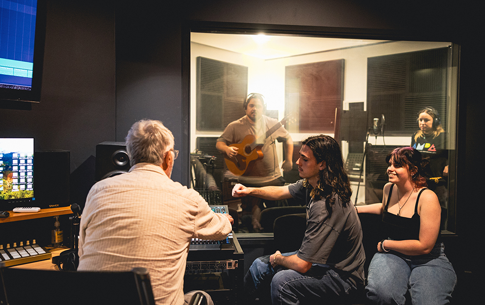 Experience Music Production and Recording. Courses and higher degree programs in Dance, Music Theatre, Music Production, Contemporary Music, Classical Music and Composition